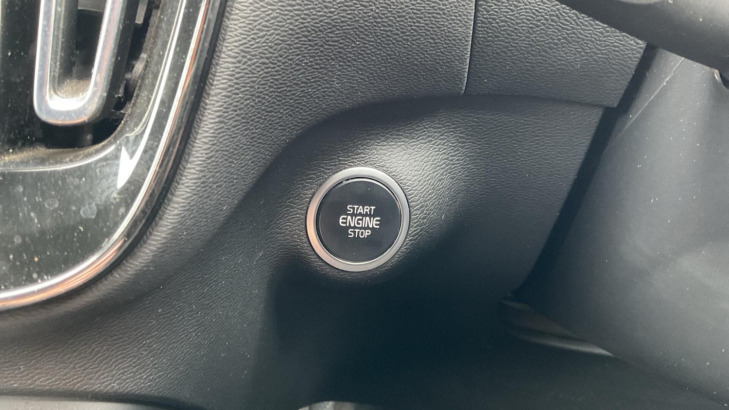 Used Volvo XC40 2021 for sale - 76399233: Photo 28