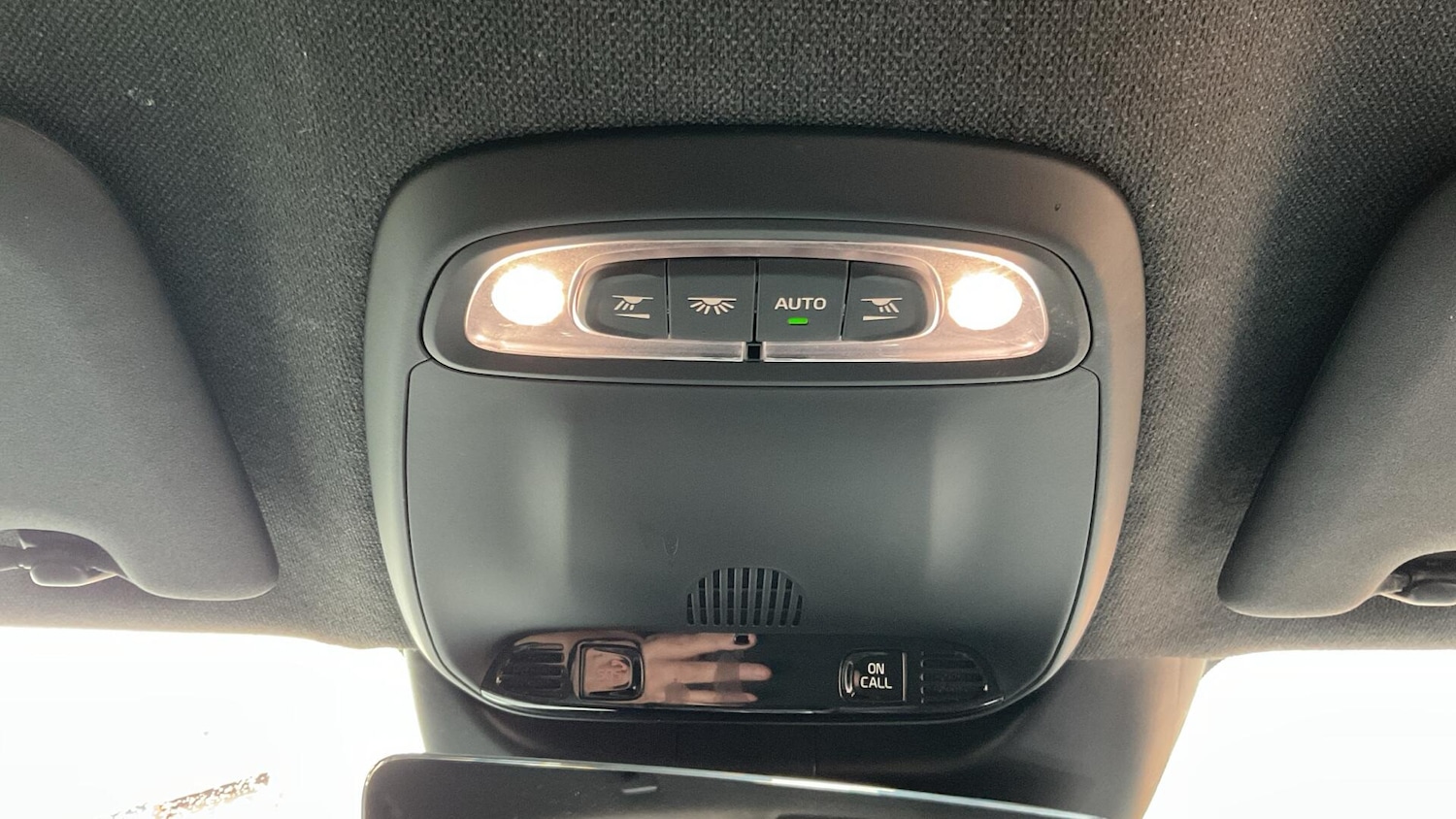 Used Volvo XC40 2021 for sale - 76399233: Photo 29