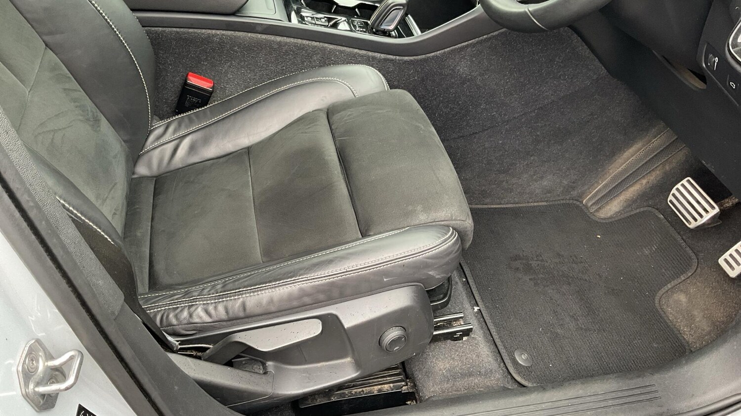 Used Volvo XC40 2021 for sale - 76399233: Photo 31