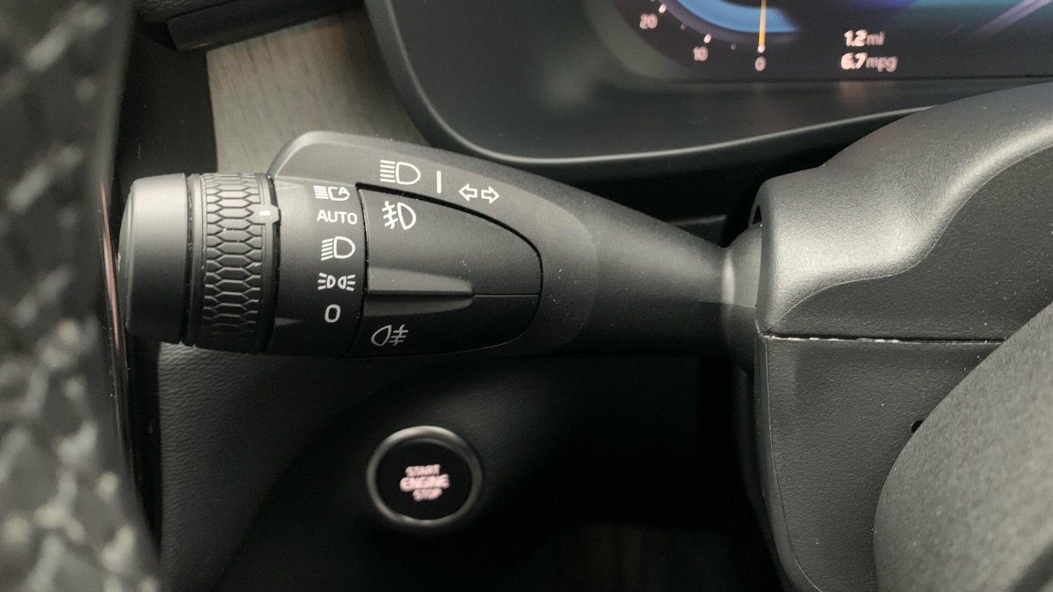 Used Volvo XC40 2024 for sale - 77215750: Photo 20