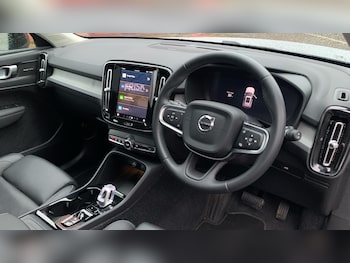 Used Volvo XC40 2024 for sale - 77215750: Photo