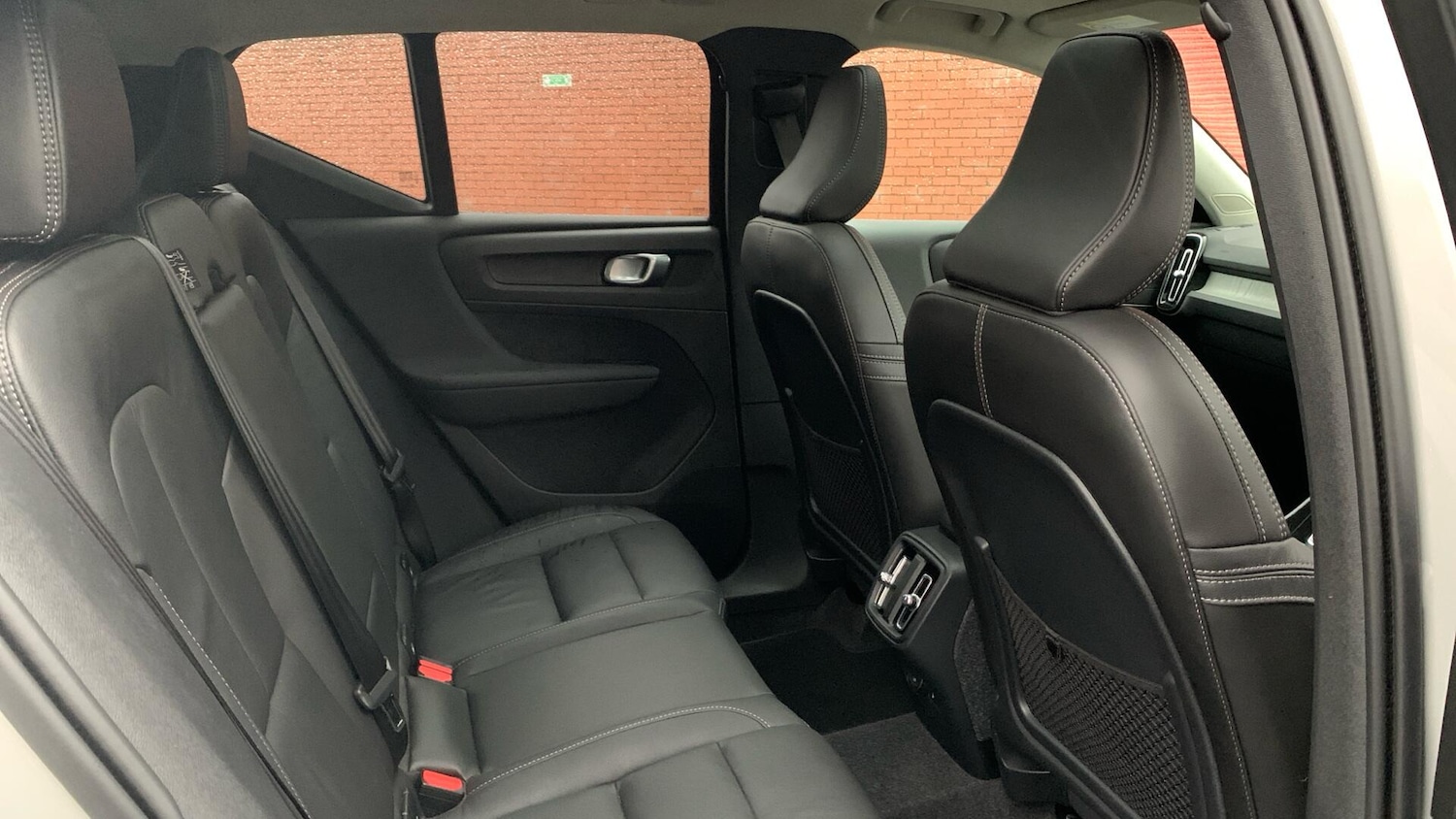 Used Volvo XC40 2024 for sale - 77215750: Photo 6