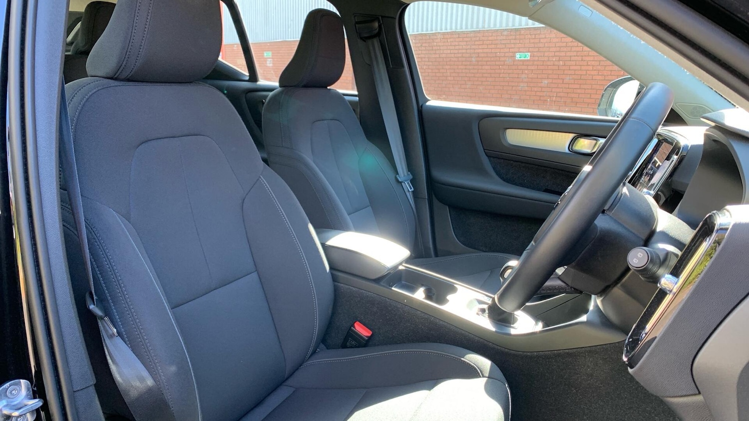 Used Volvo XC40 2021 for sale - 76072031: Photo 31