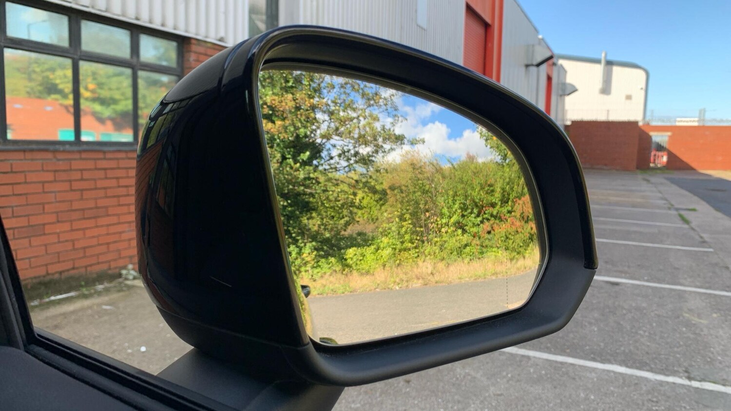 Used Volvo XC40 2021 for sale - 76072031: Photo 32