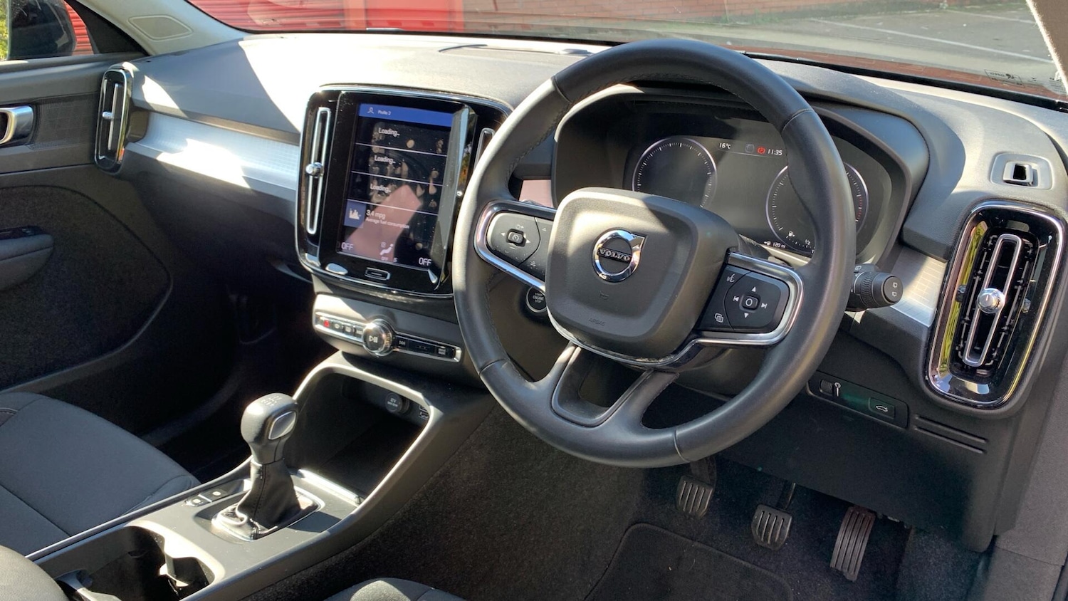 Used Volvo XC40 2021 for sale - 76072031: Photo 4