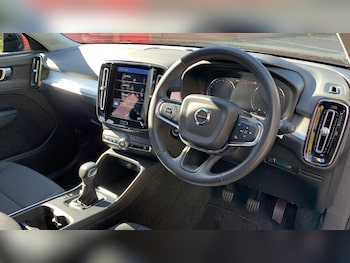 Used Volvo XC40 2021 for sale - 76072031: Photo 4