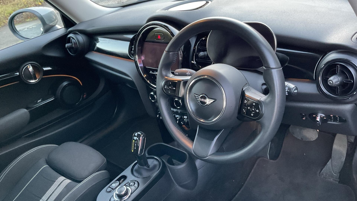 Used MINI Hatch 2022 for sale - 77155937: Photo 4