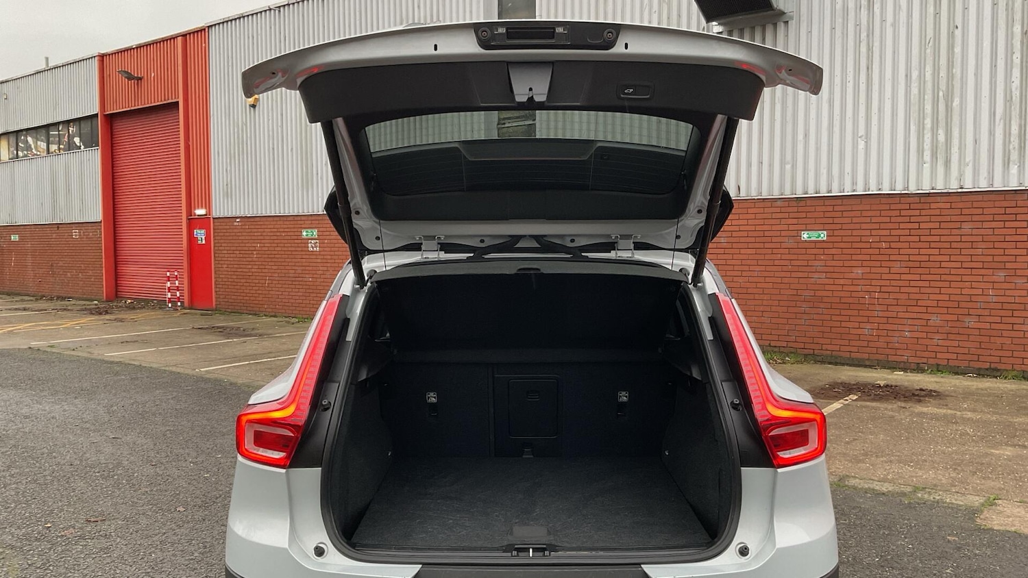 Used Volvo XC40 2021 for sale - 76832254: Photo 14