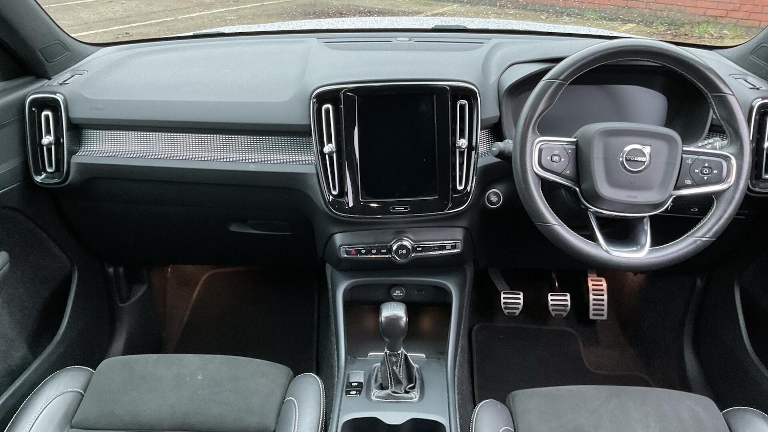 Used Volvo XC40 2021 for sale - 76832254: Photo 6