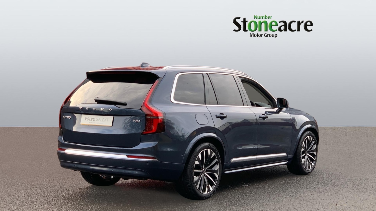 Used Volvo XC90 2025 for sale - 76886724: Photo 2