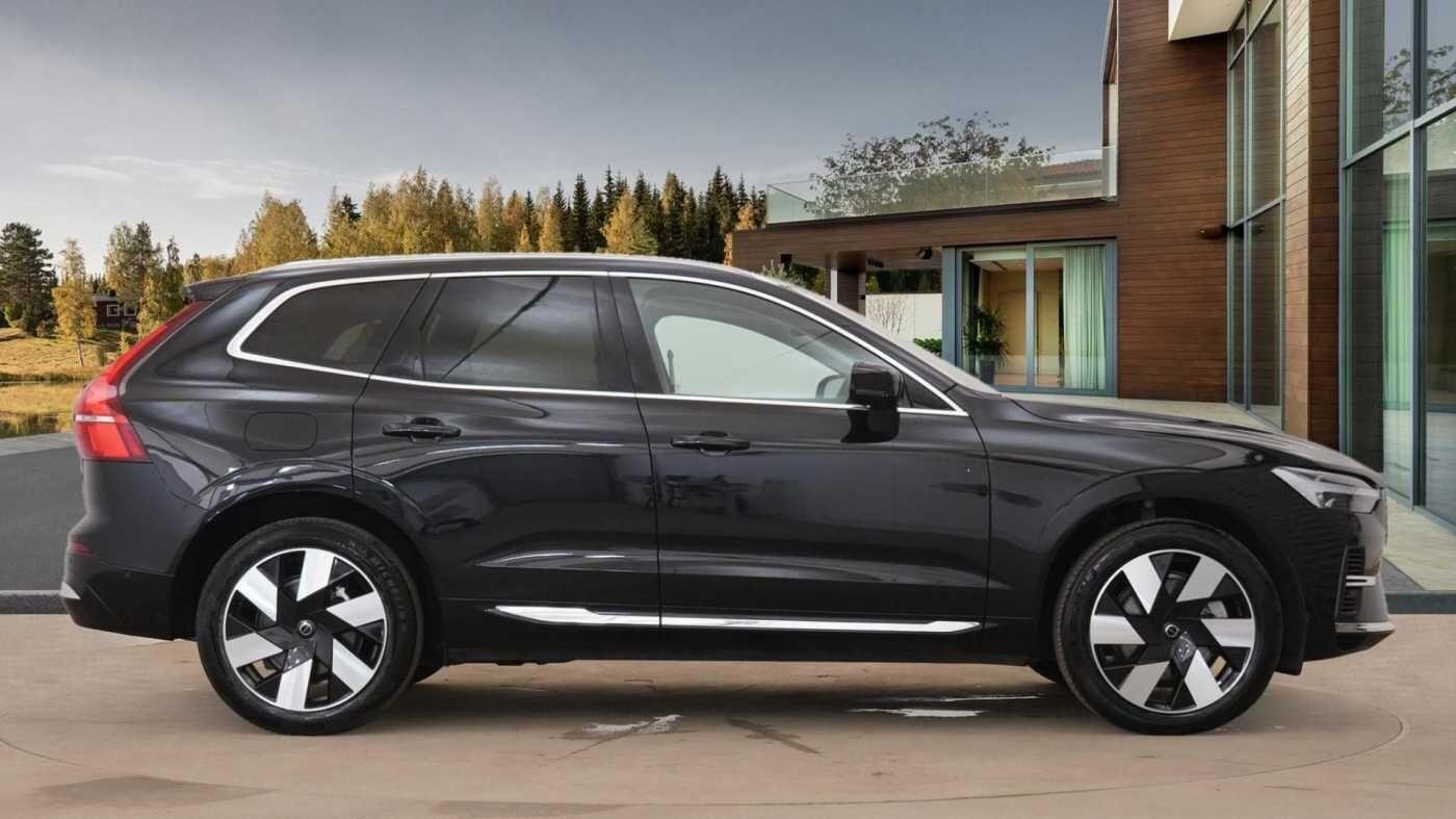 Used Volvo XC60 2024 for sale - 76071931: Photo 2