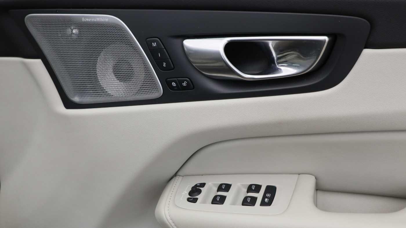 Used Volvo XC60 2024 for sale - 76071931: Photo 22
