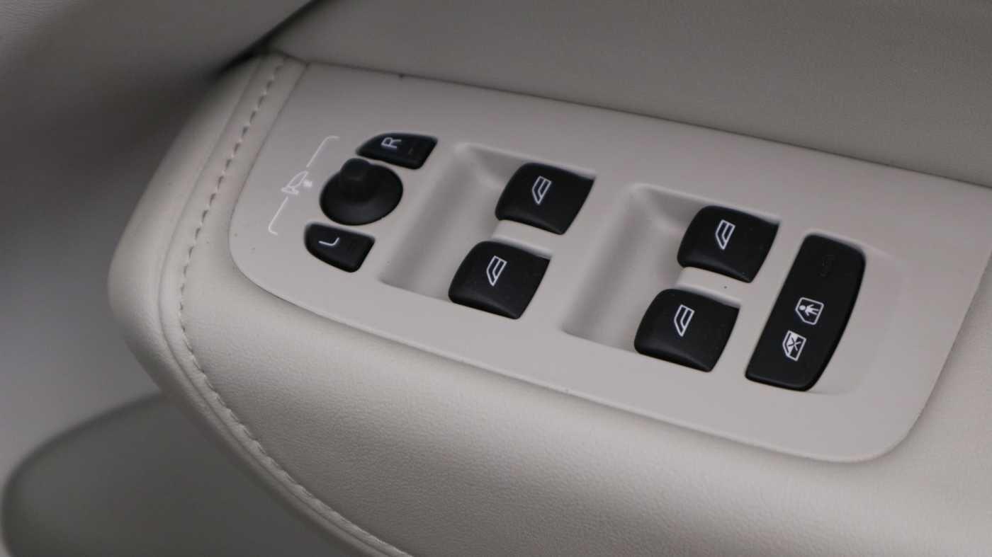 Used Volvo XC60 2024 for sale - 76071931: Photo 23