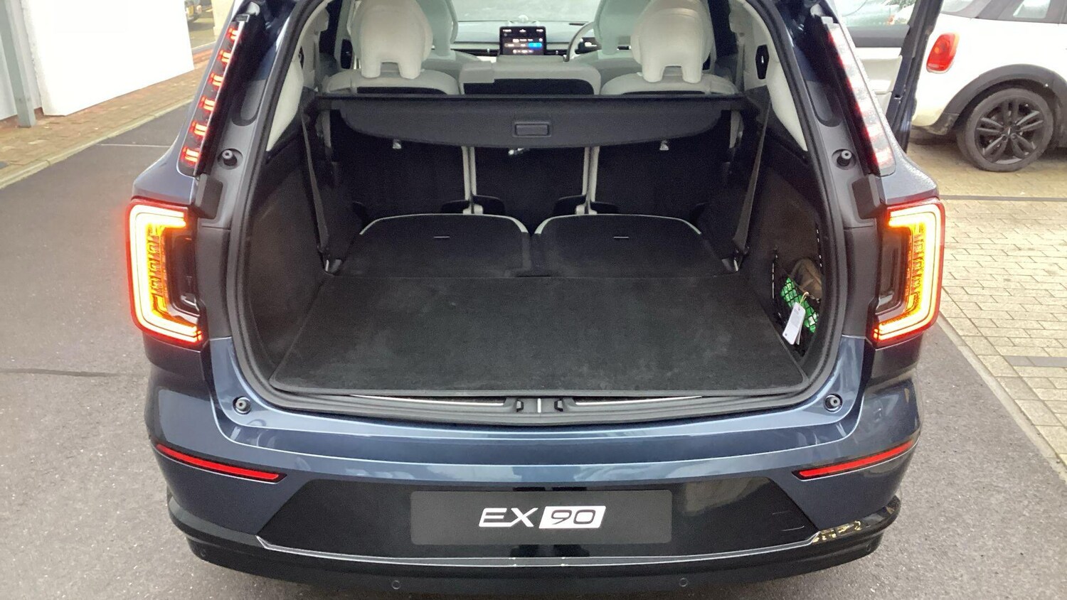 Used Volvo EX90 for sale - 77538389: Photo 33