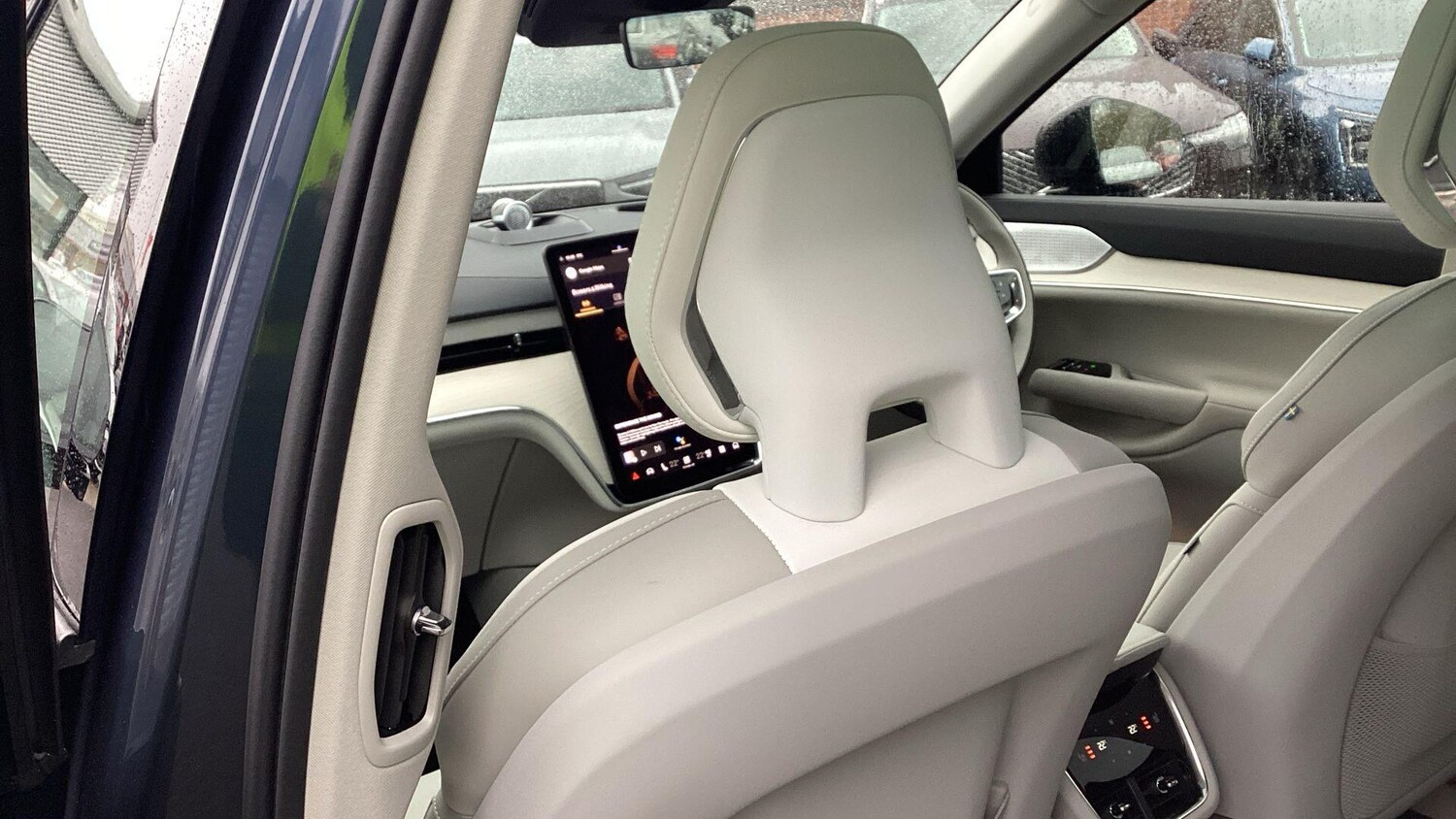 Used Volvo EX90 for sale - 77538389: Photo 51