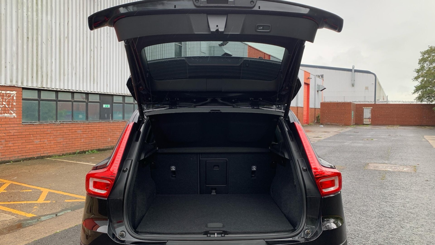 Used Volvo XC40 2022 for sale - 76071729: Photo 13