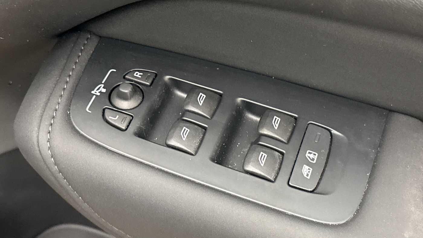 Used Volvo XC60 2025 for sale - 77564590: Photo 18