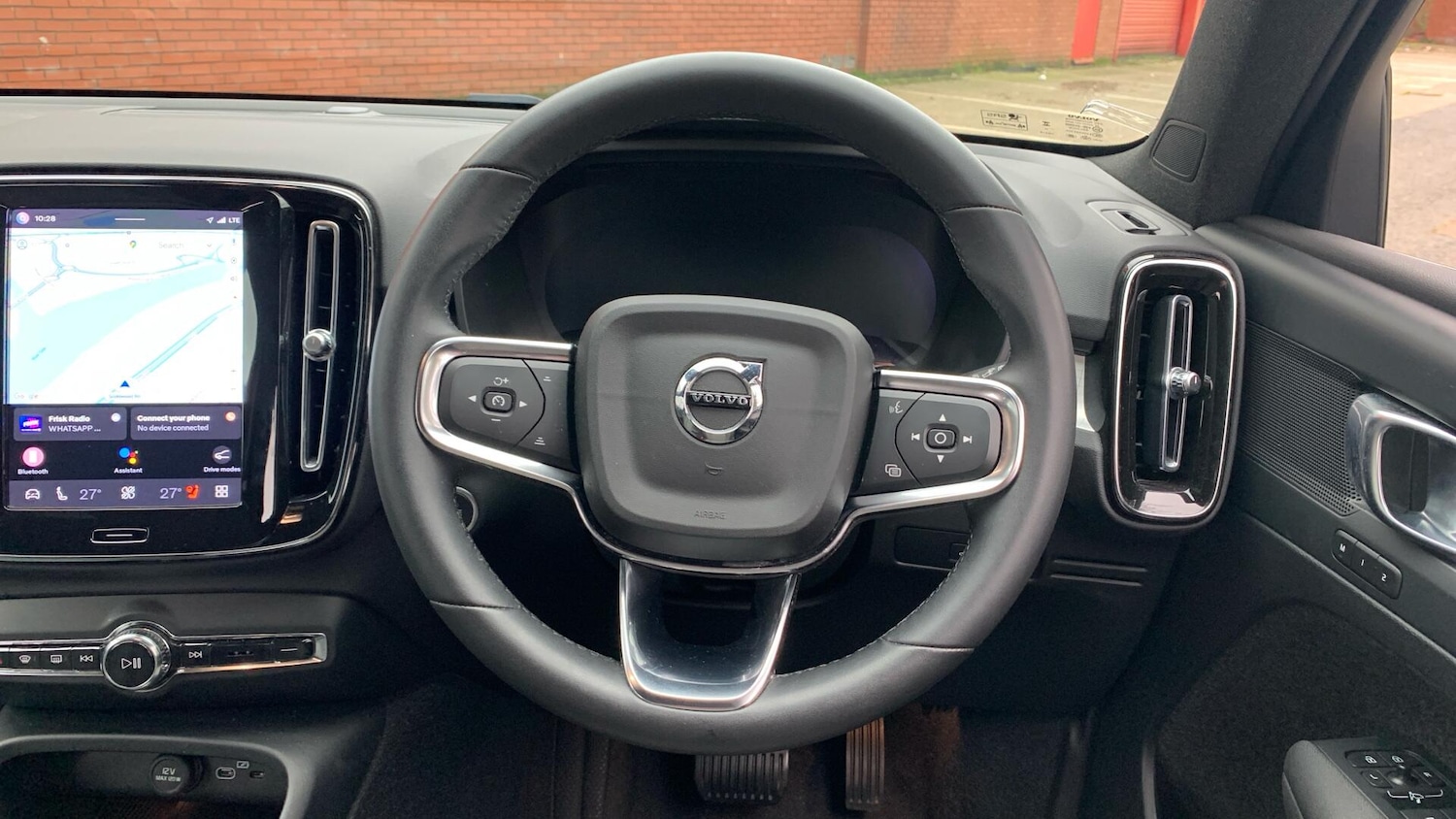 Used Volvo XC40 2023 for sale - 77625964: Photo 10