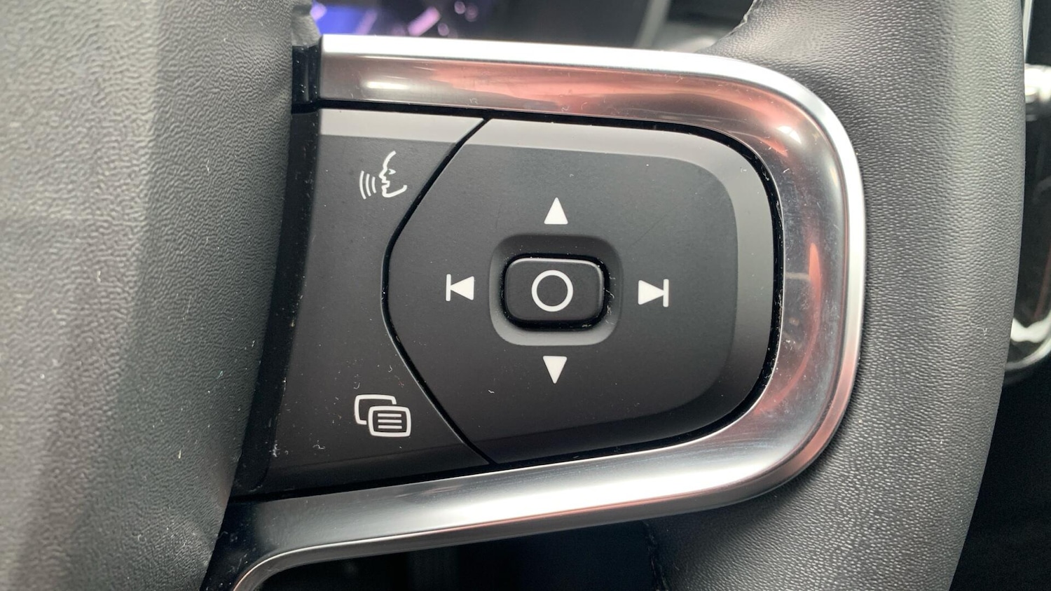 Used Volvo XC40 2023 for sale - 77625964: Photo 22