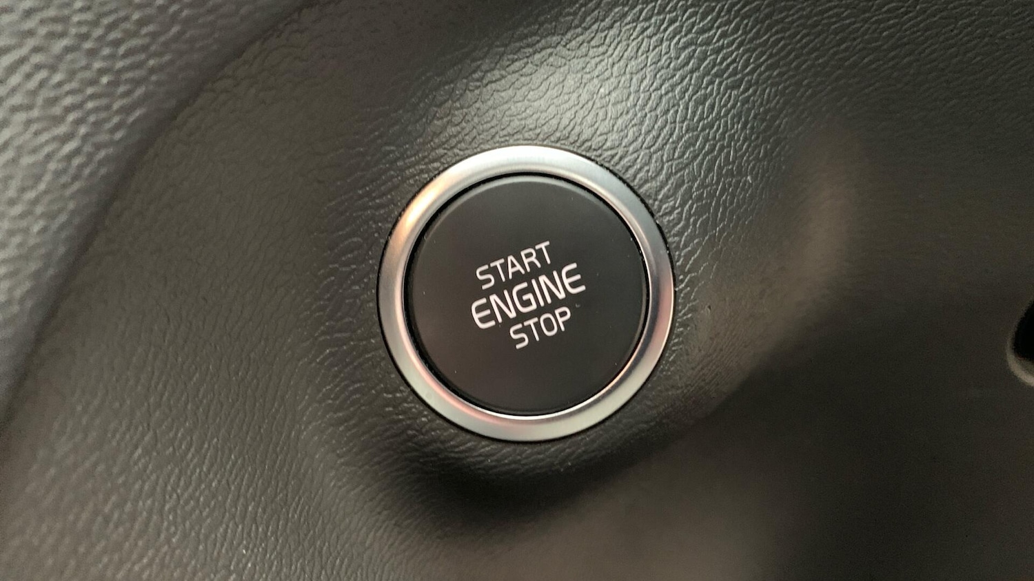 Used Volvo XC40 2023 for sale - 77625964: Photo 27