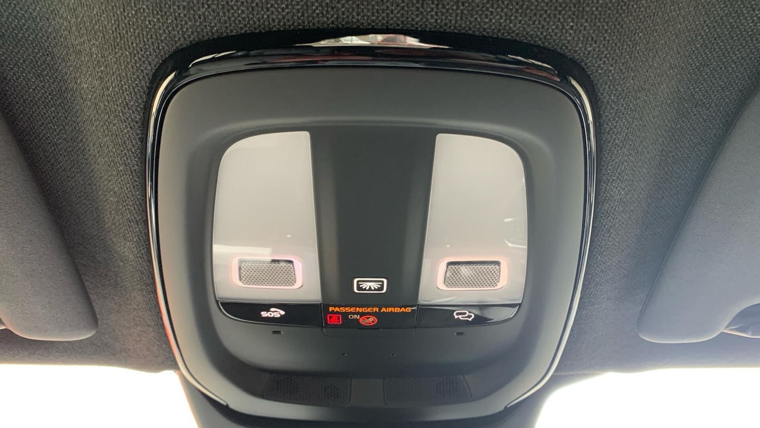 Used Volvo XC40 2023 for sale - 77625964: Photo 28