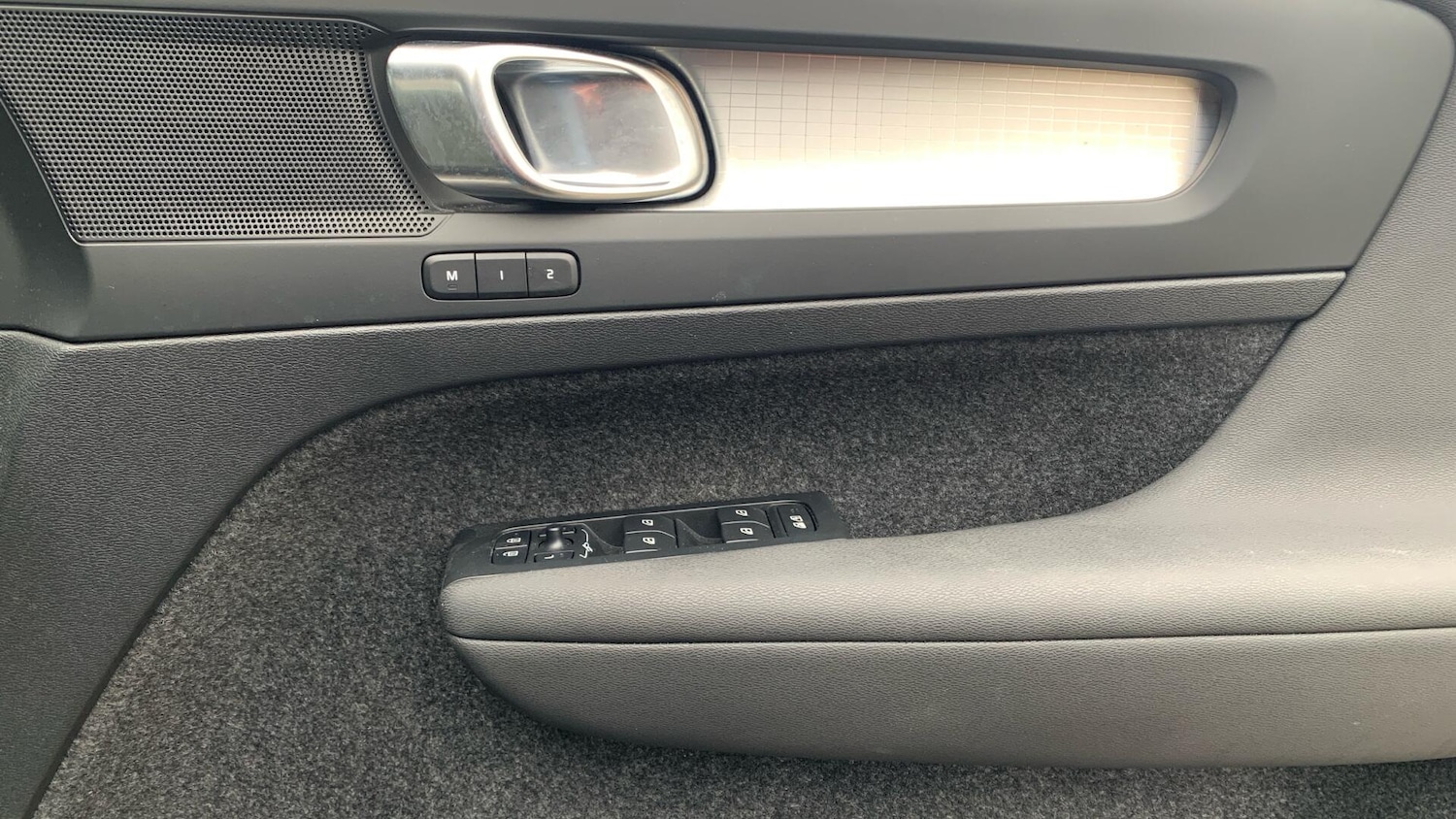 Used Volvo XC40 2023 for sale - 77625964: Photo 29