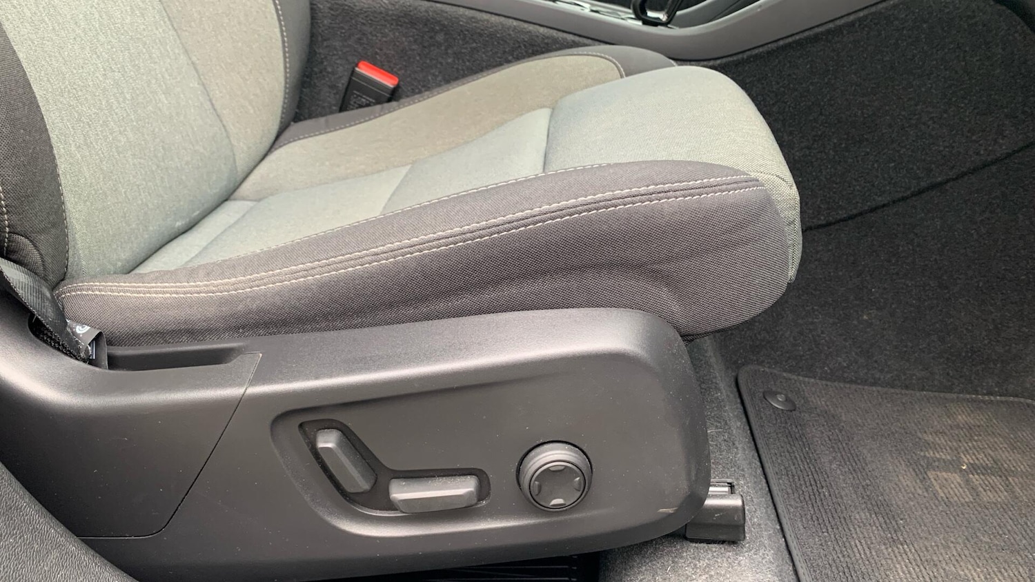 Used Volvo XC40 2023 for sale - 77625964: Photo 30