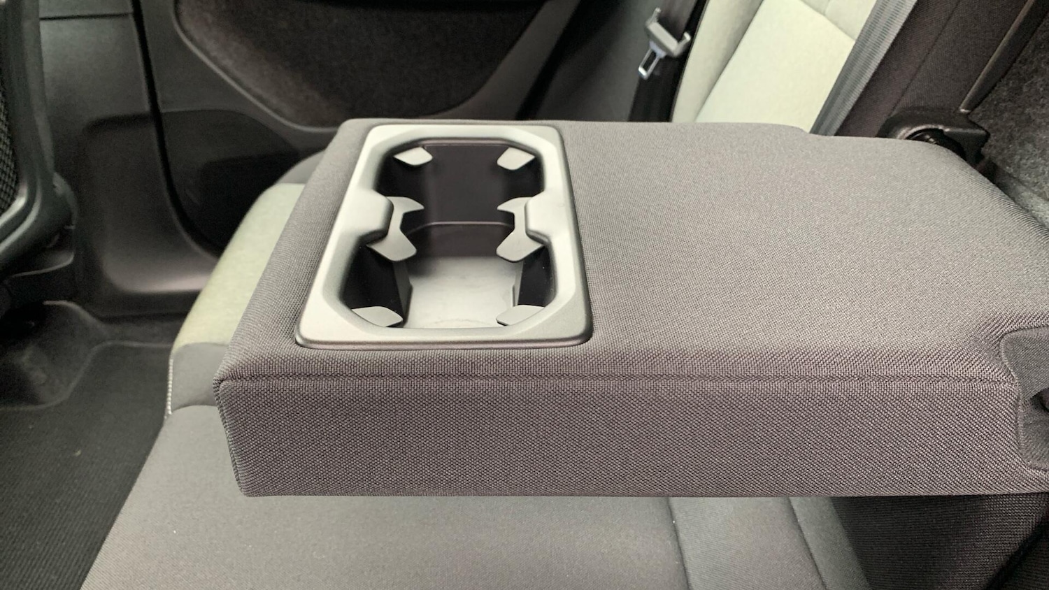 Used Volvo XC40 2023 for sale - 77625964: Photo 34