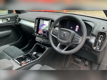 Used Volvo XC40 2025 for sale - 78911445: Photo