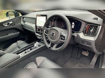 Used Volvo XC60 2025 for sale - 77939785: Photo