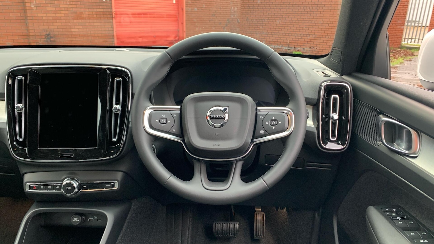 Used Volvo XC40 for sale - 77242611: Photo 11