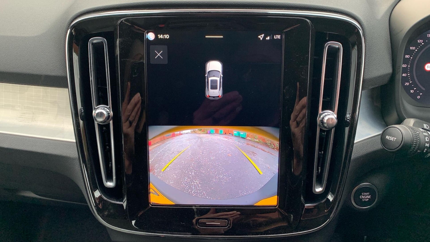 Used Volvo XC40 for sale - 77242611: Photo 20