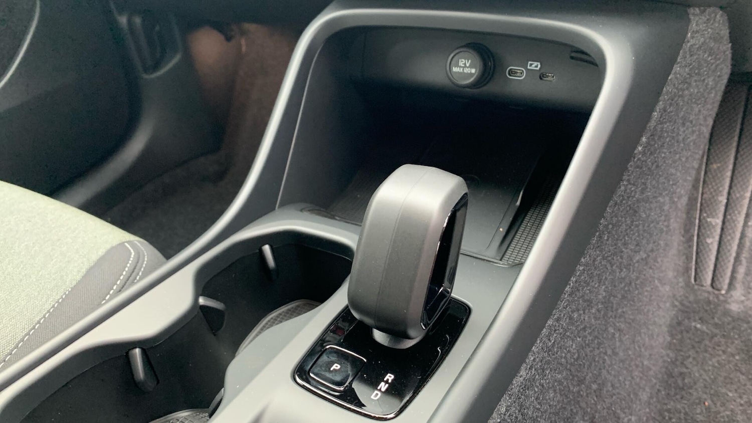 Used Volvo XC40 for sale - 77242611: Photo 27