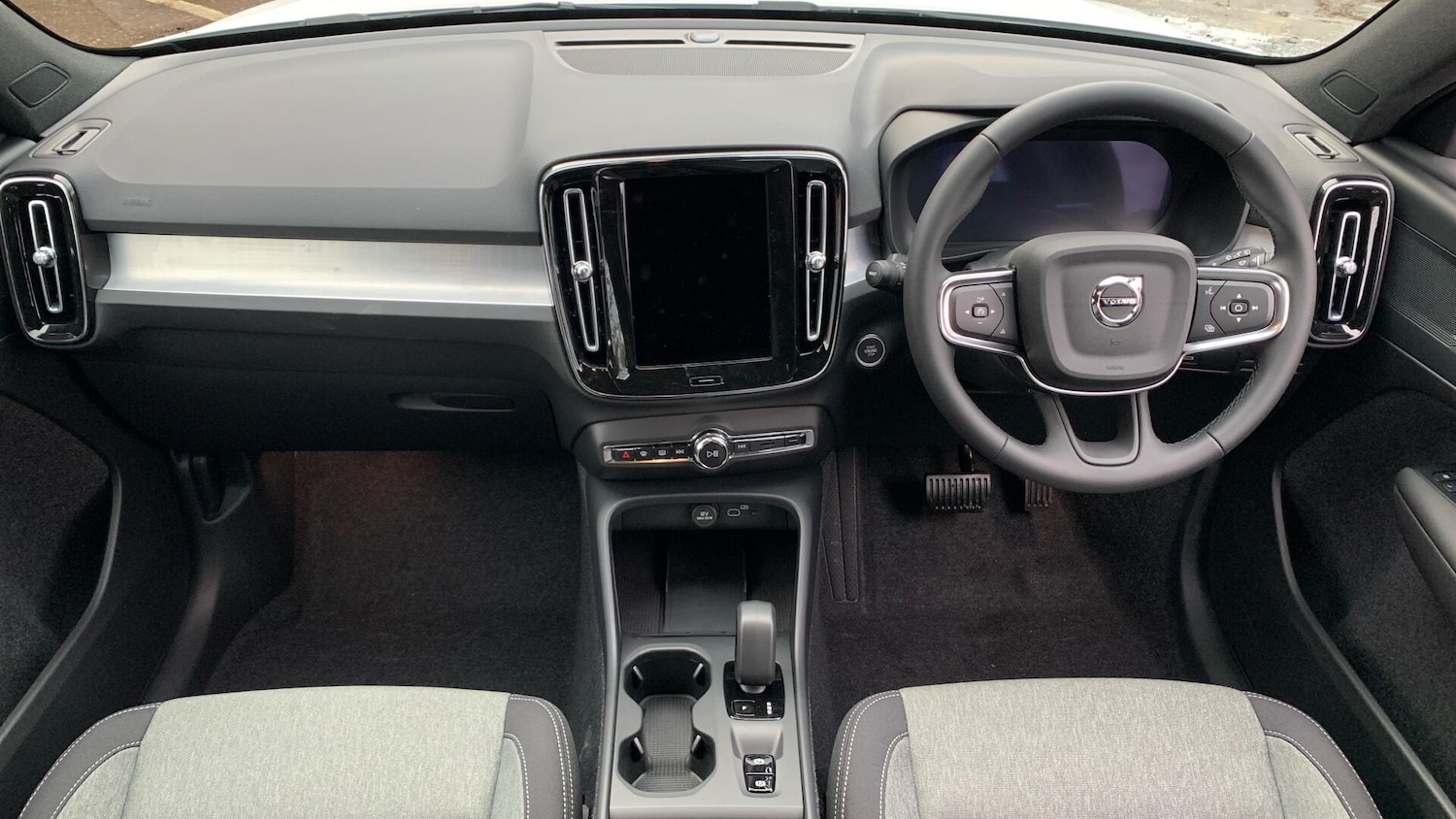 Used Volvo XC40 for sale - 77242611: Photo 6