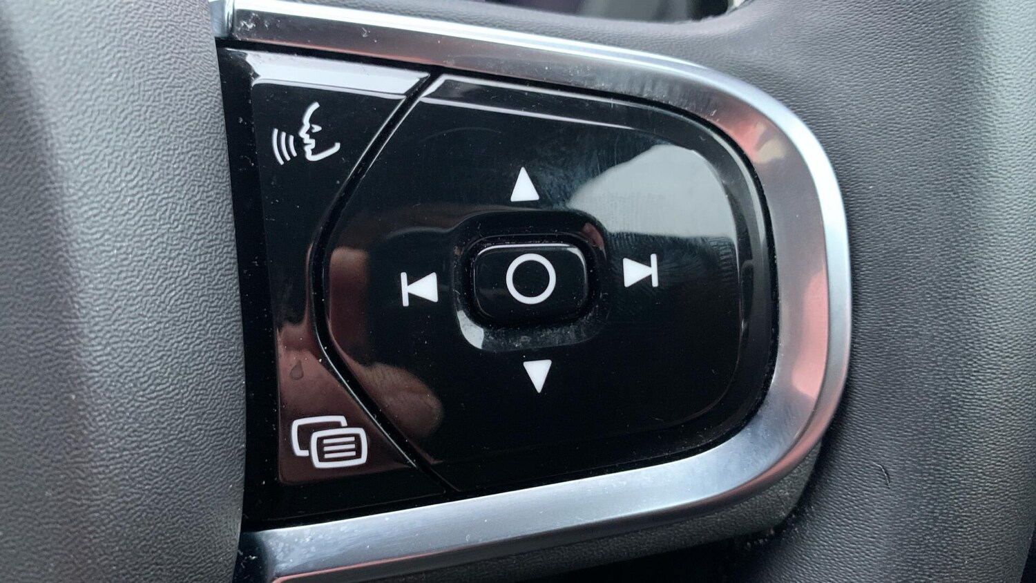 Used Volvo XC60 2023 for sale - 77468258: Photo 22