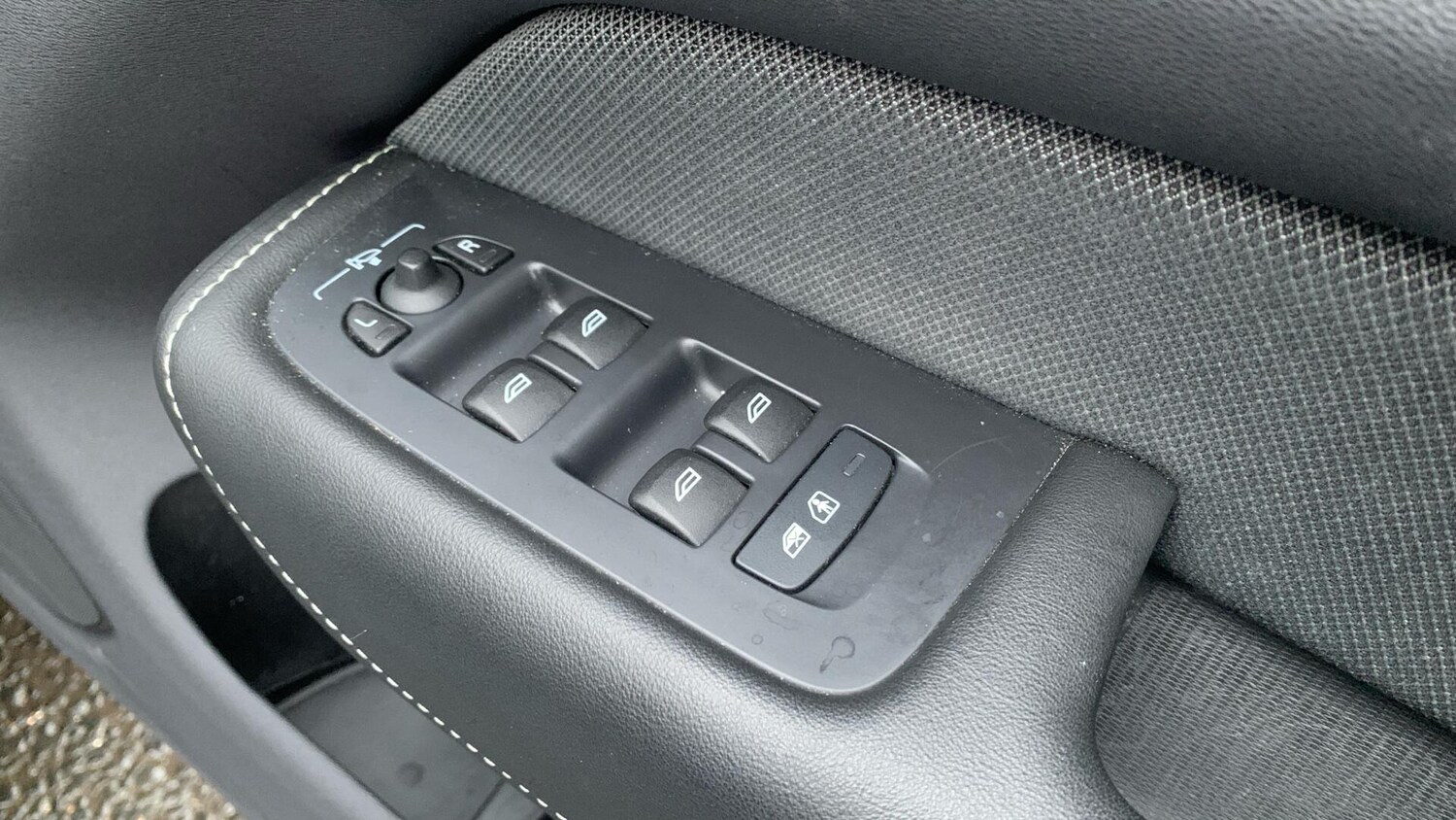 Used Volvo XC60 2023 for sale - 77468258: Photo 24