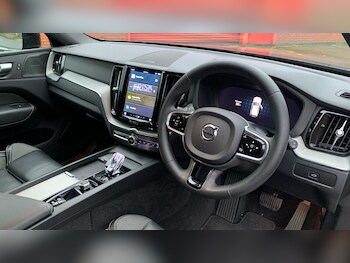 Used Volvo XC60 2023 for sale - 77468258: Photo