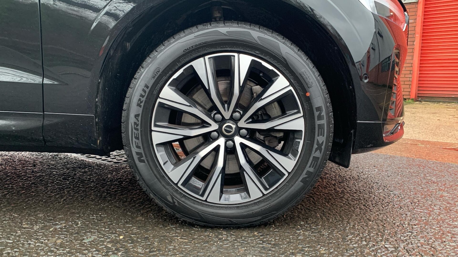 Used Volvo XC60 2023 for sale - 77468258: Photo 9