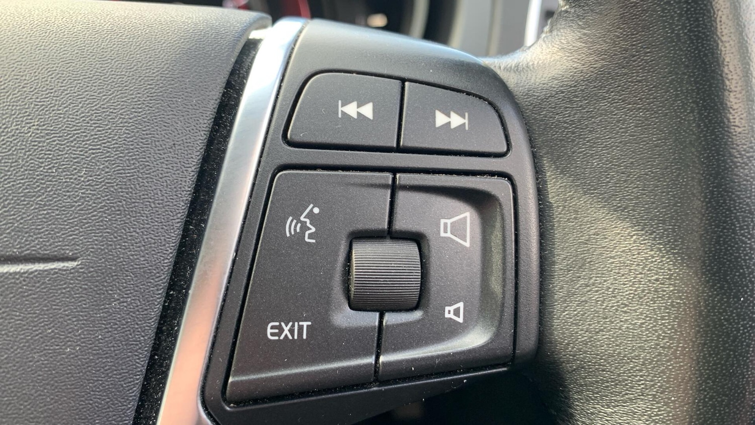 Used Volvo V40 Cross Country for sale - 77824087: Photo 22