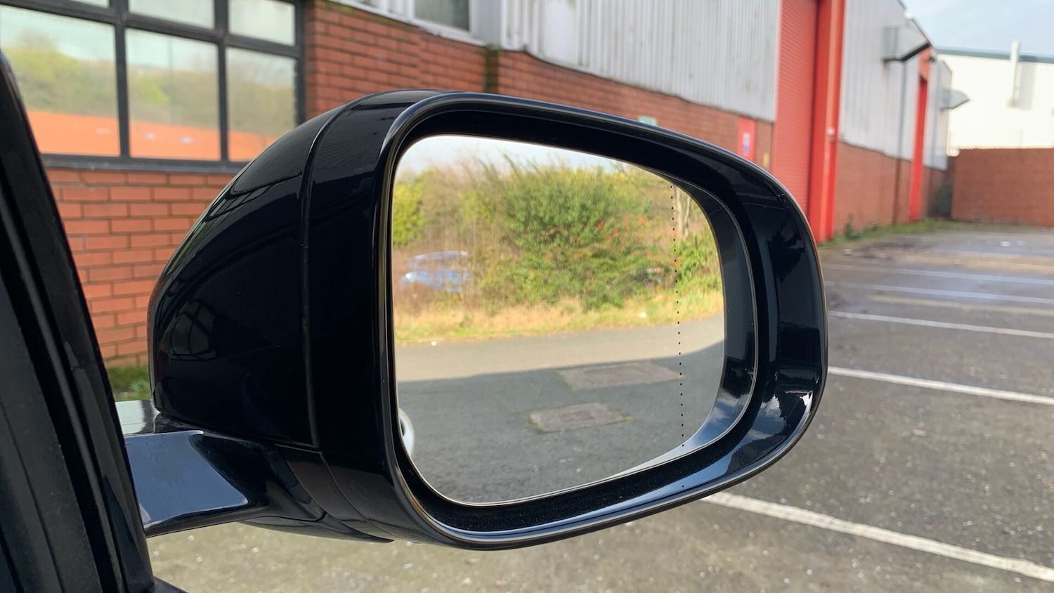 Used Volvo V40 Cross Country for sale - 77824087: Photo 32