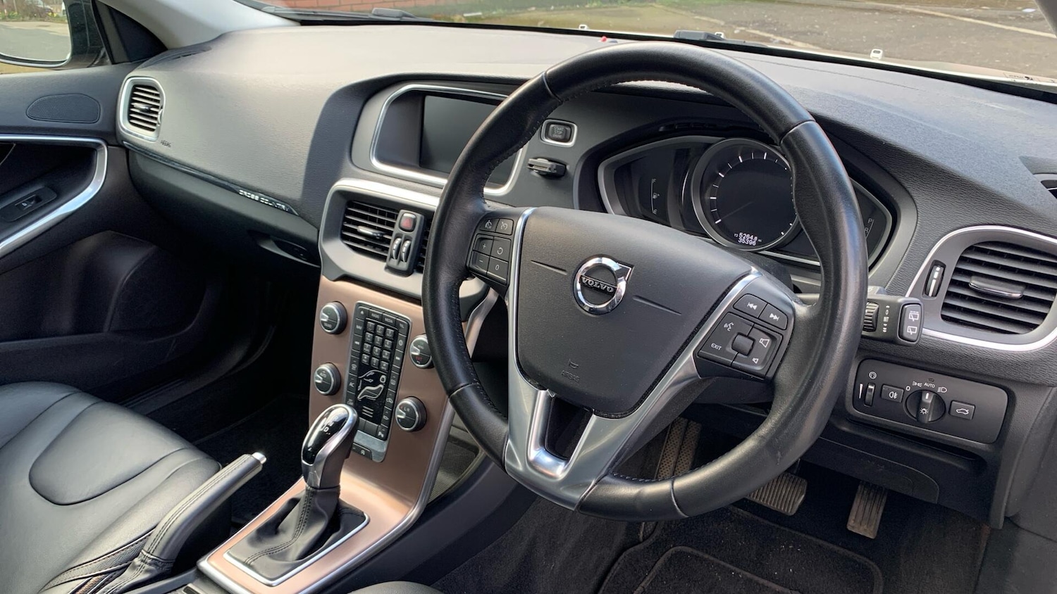 Used Volvo V40 Cross Country for sale - 77824087: Photo 4