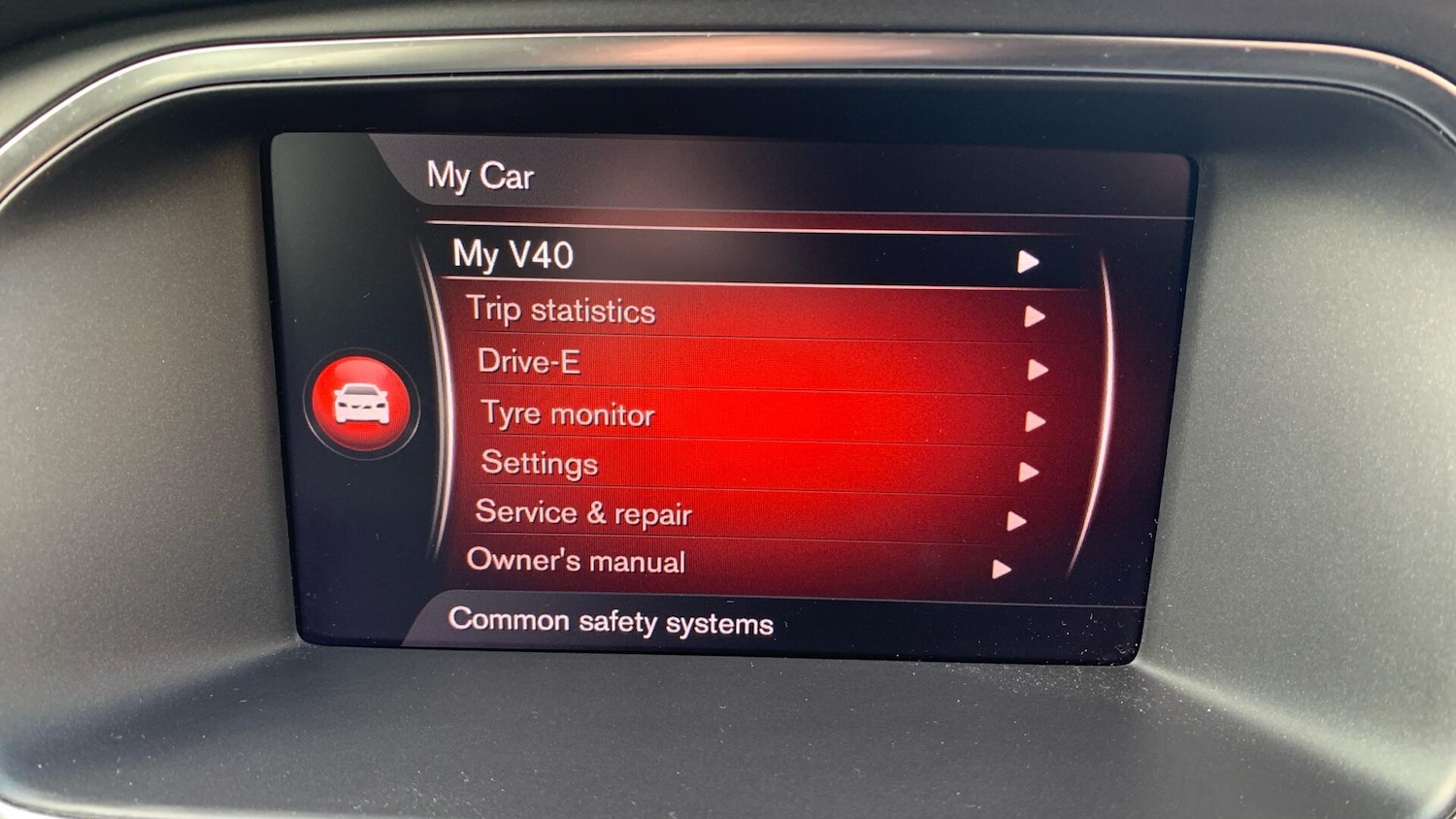 Used Volvo V40 Cross Country for sale - 77824087: Photo 40