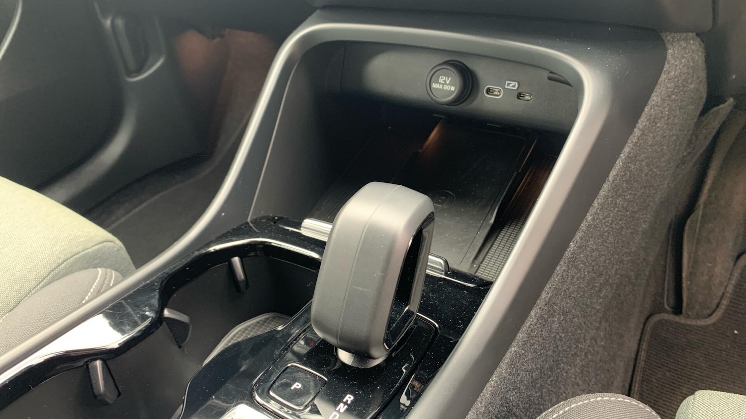 Used Volvo XC40 2022 for sale - 76370591: Photo 27