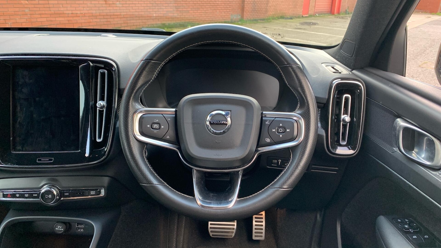 Used Volvo XC40 2021 for sale - 77695433: Photo 10