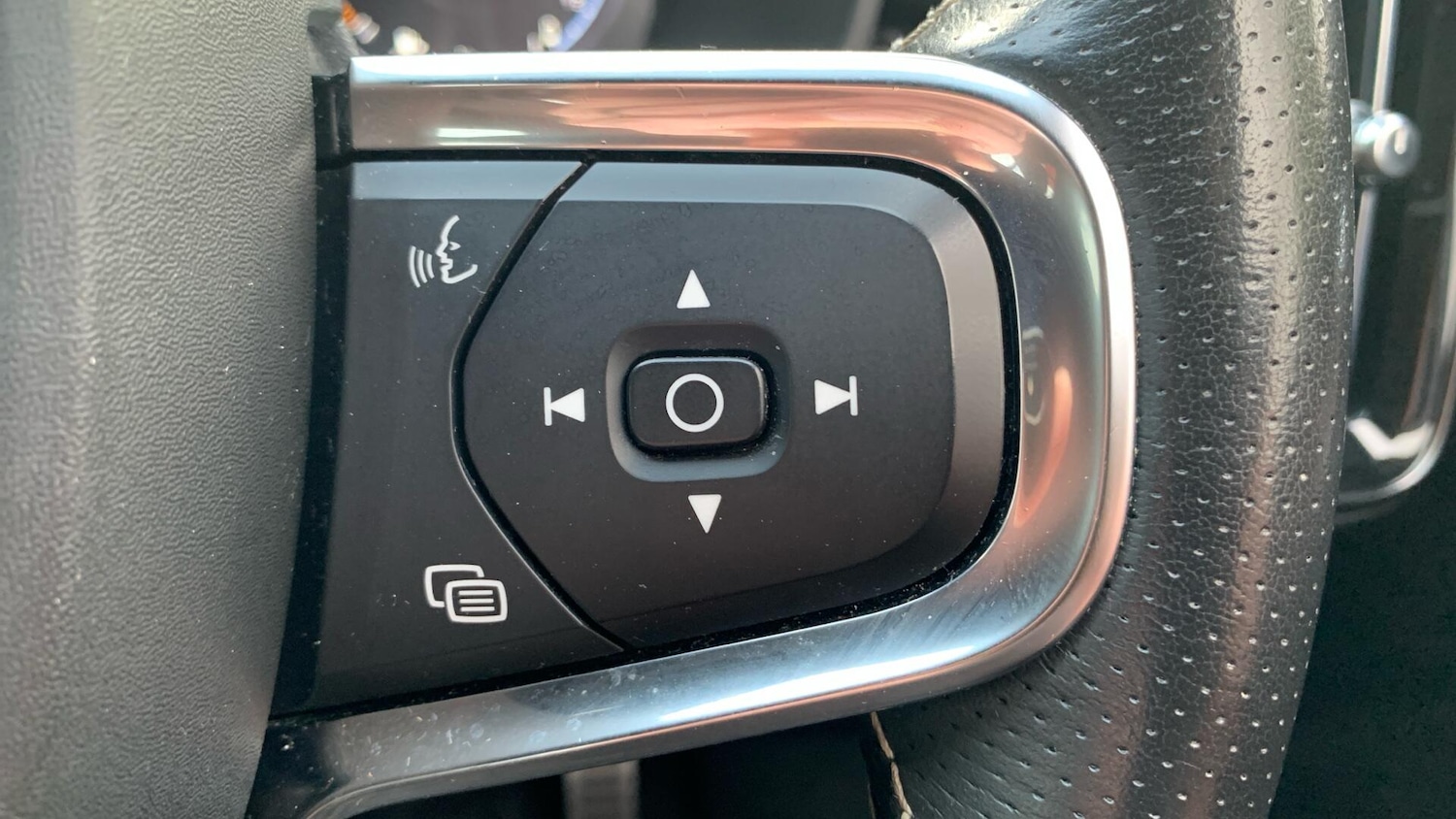 Used Volvo XC40 2021 for sale - 77695433: Photo 22