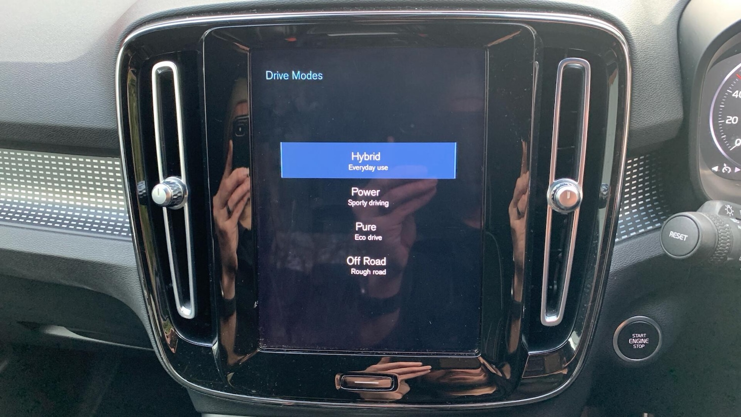 Used Volvo XC40 2021 for sale - 77695433: Photo 25