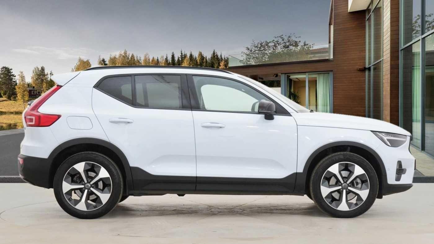 Used Volvo XC40 2024 for sale - 76349830: Photo 2