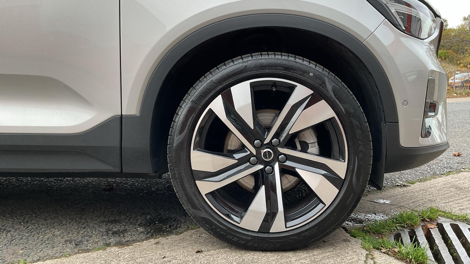 Used Volvo XC40 2025 for sale - 76825232: Photo 10