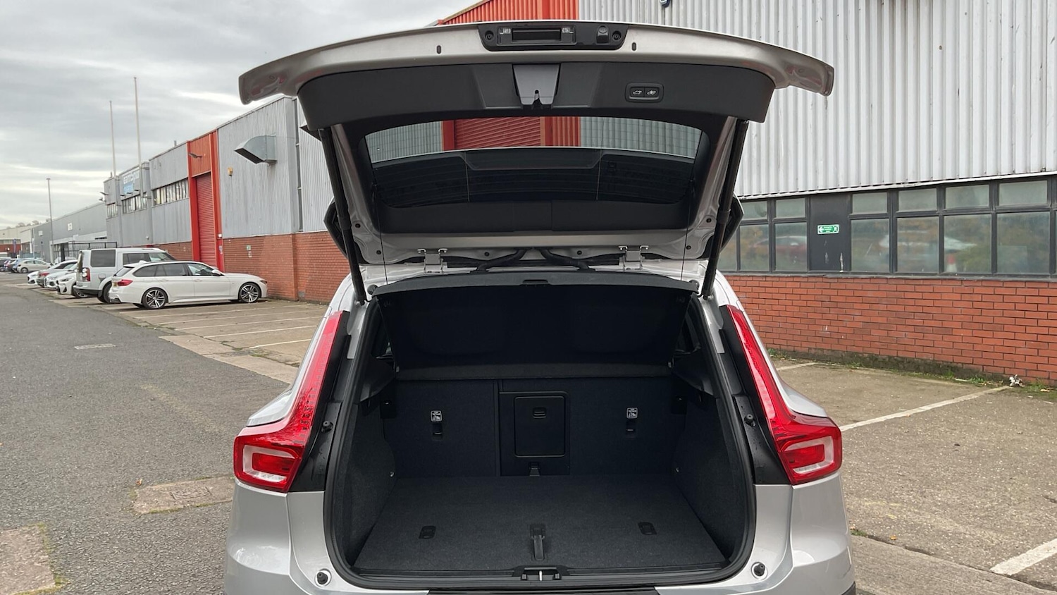 Used Volvo XC40 2025 for sale - 76825232: Photo 14