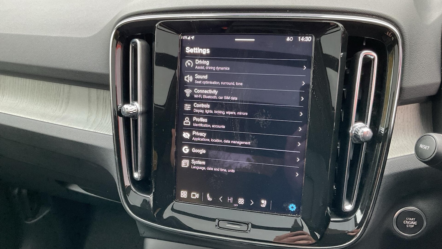 Used Volvo XC40 2025 for sale - 76825232: Photo 18